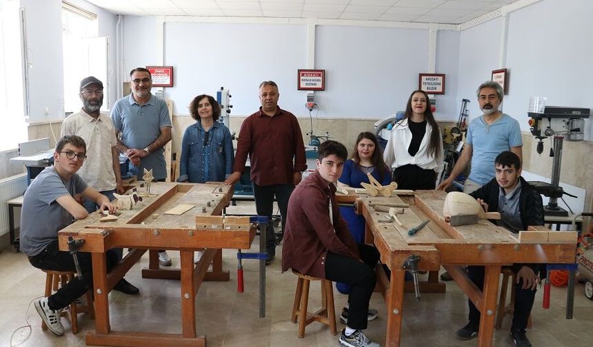 Sivas'ta özel öğrenciler meslek öğrenip iş imkanı buluyor