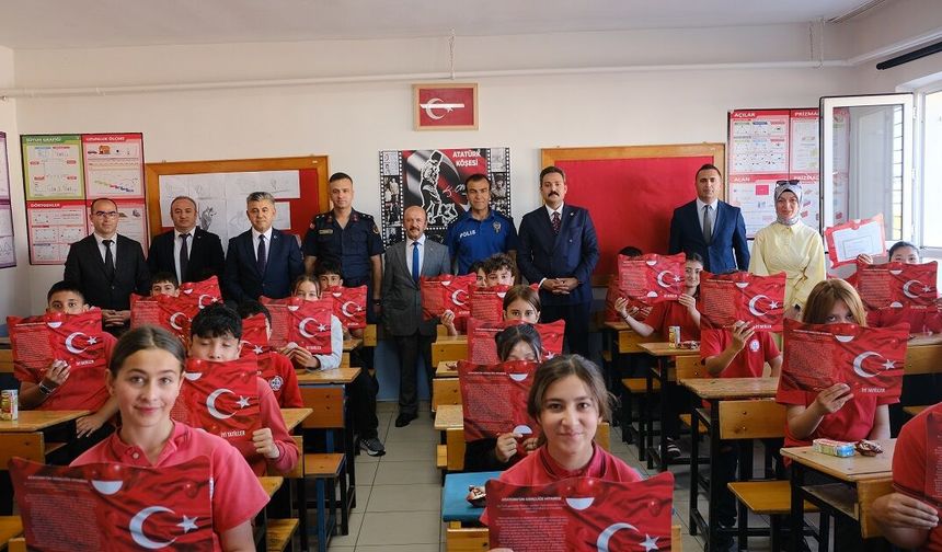 Şarkışla ve Ulaş'ta karne heyecanı