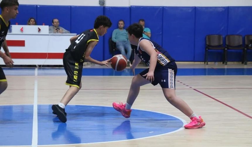 Sivas’ta basketbol rüzgarı esti