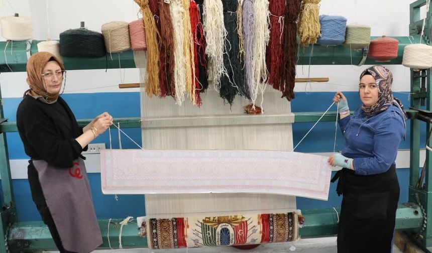 Sivas'tan Misak-ı Milli Halısı