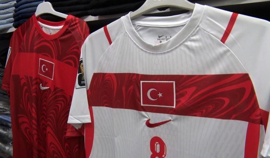 Dünya Kupası Öncesi Milli Takım Formaları Yok Satıyor!