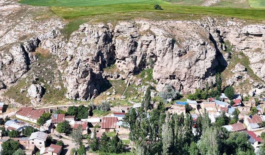 Sivas'ın 3 bin yıllık apartmanları