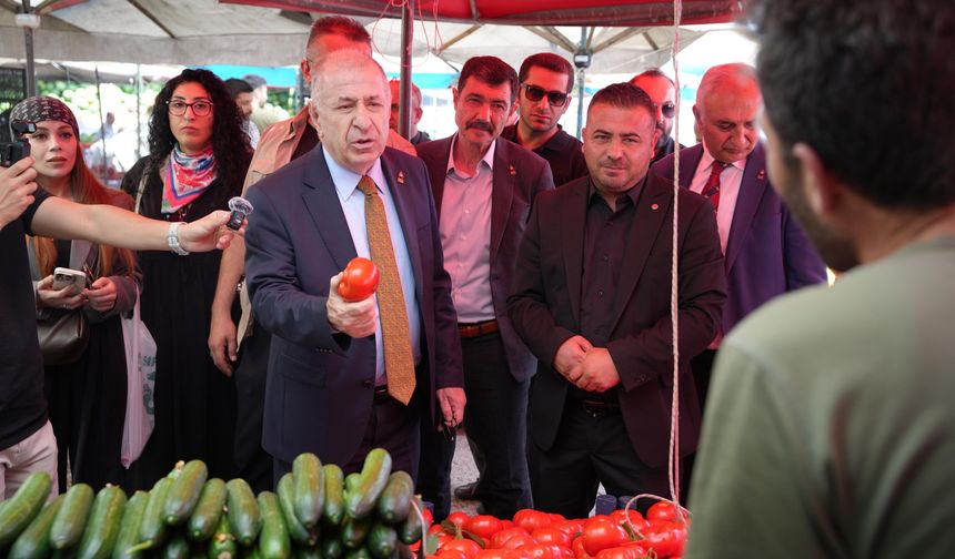Zafer Partisi Genel Başkanı Ümit Özdağ Sivas'ta Esnafı Dinledi