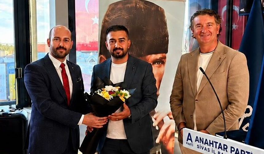Sivas Anahtar Parti Merkez İlçe Başkanlığında görev değişimi