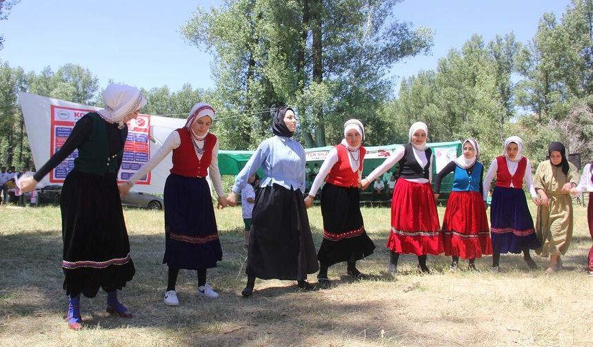 Zara Ayanoğlu'nda festival coşkusu