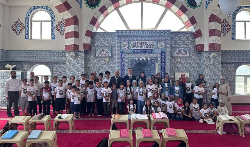 Ulaş Kaymakamı'ndan Kur'an kursu öğrencilerine ziyaret