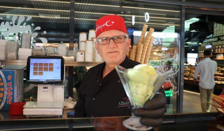 Sivas'ta madımak dondurması da yapıldı