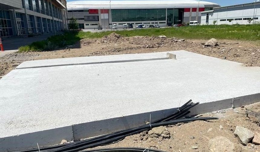 Sivas 4 Eylül Spor Vadisi'ne Yeni Futbol Sahası Yapılıyor