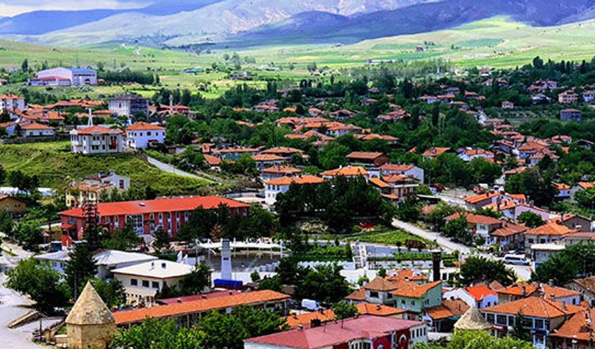 Sivas'ın Bu İlçesine Bu Eseri Görmek İçin Akın Akın Geliyorlar