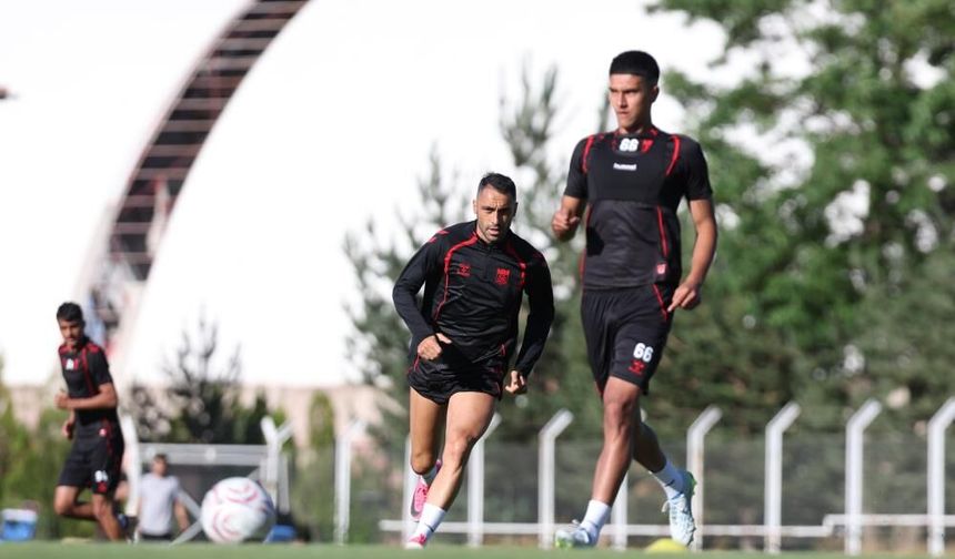 Sivasspor’da Tempo Yükseldi! Yiğidolar Yeni Sezon İçin Durmuyor