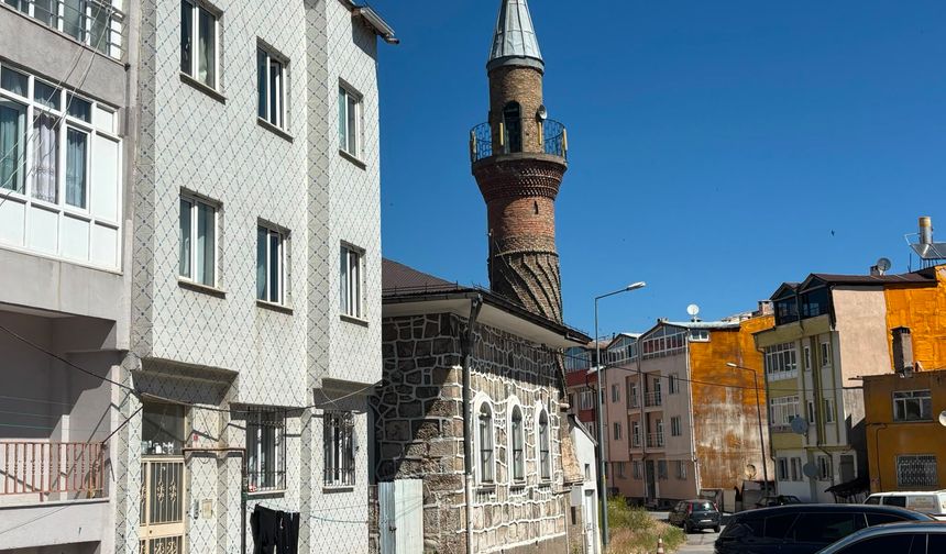 Osmanlı Çini Sanatının Sivas'taki En Nadir Eserlerinden!
