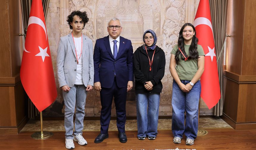 Sivas’ın LGS Şampiyonları Valilikte!