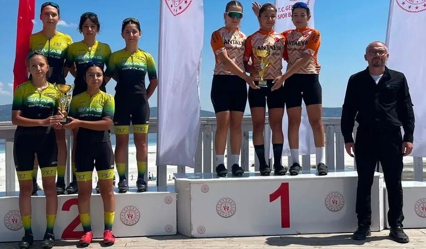 Sivas Gençlik Spor Kulübü Türkiye 2.’si oldu