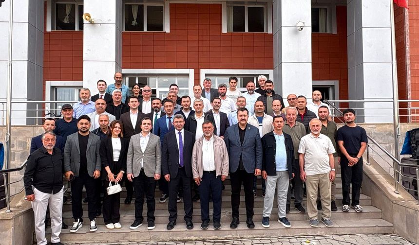 Sivas'ta İmam Hatipliler pilavda buluştu