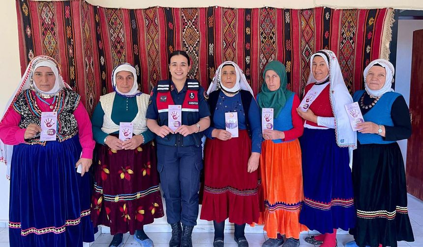 Sivas'ta jandarma ekipleri KADES'i tanıttı