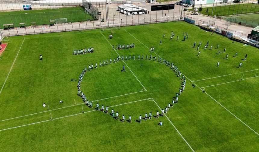 Sivas'ta çocuklar yaz tatilini sporla değerlendiriyor