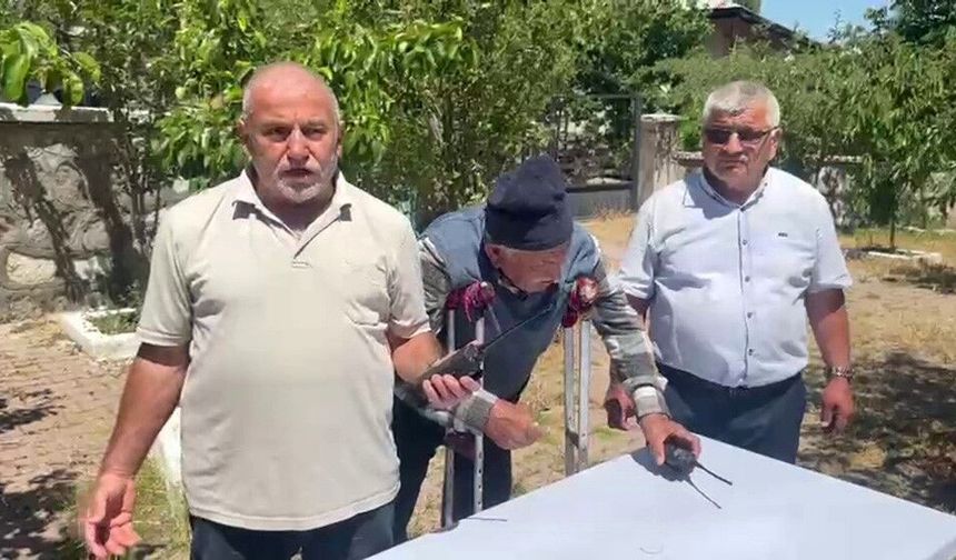 Sivas'ta o köy GSM çekmeyince telsizle haberleşiyorlar