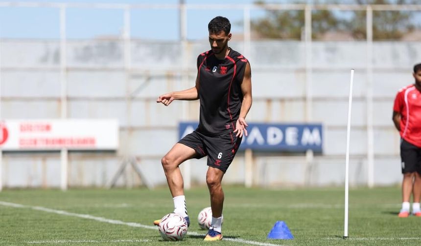 Sivasspor'da dar alan oyunları idmanı