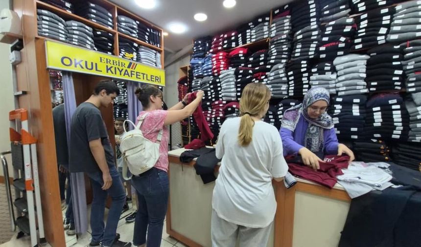Okul kıyafetlerinde yeni dönem