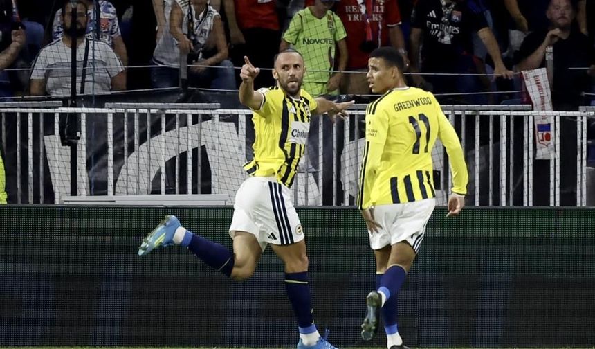 Fenerbahçe, Lyon'u eleyerek Şampiyonlar Ligi'ne döndü