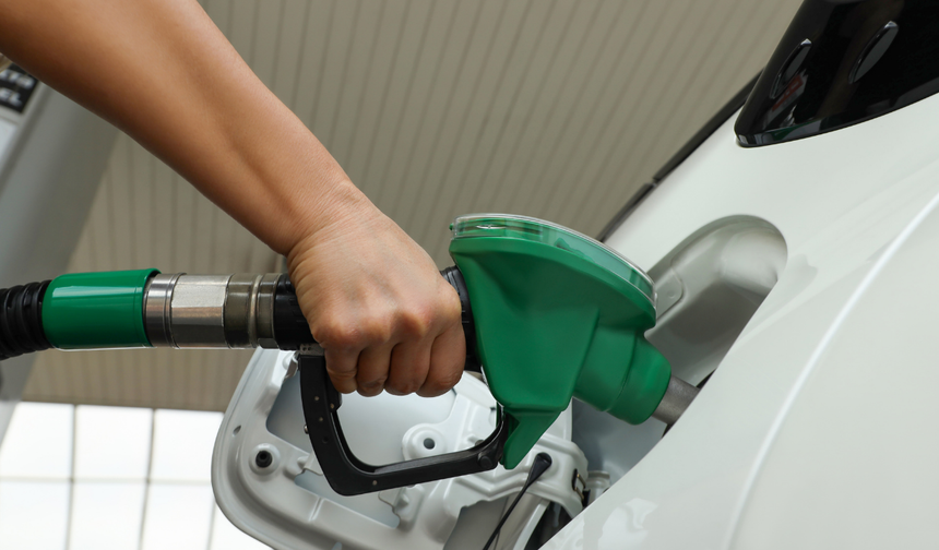 Motorine Zam Geldi Şimdi Sıra Benzinde