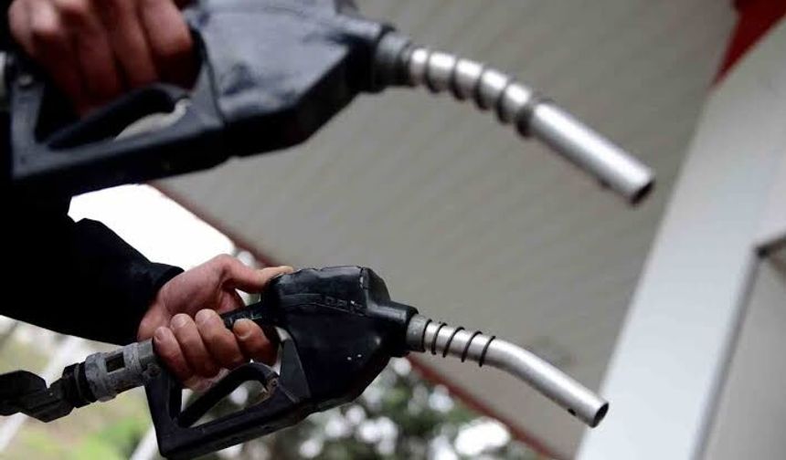 Benzine bir zam daha geliyor! Pompada yeni fiyat belli oldu