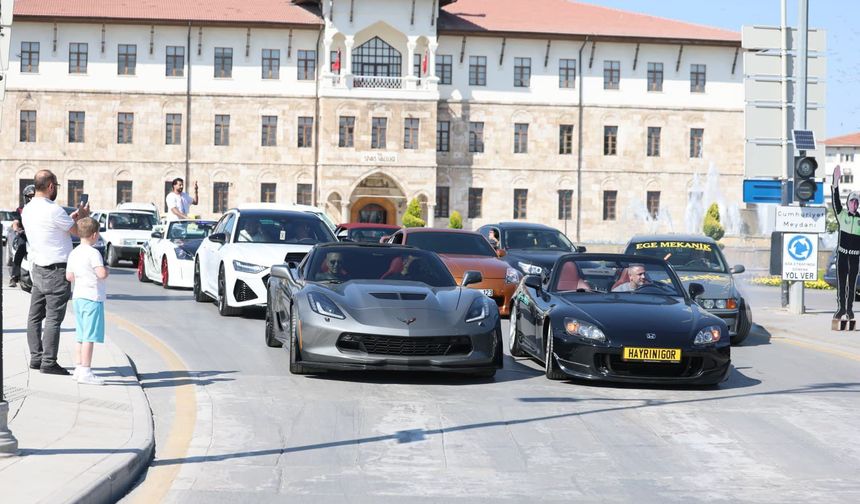 Sivas’ta Modifiye ve Drift Tutkunları Buluştu!