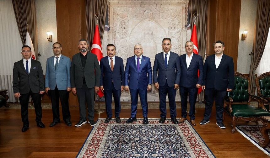 Sivas Gazeteciler Cemiyeti’nin yeni yönetiminden Vali Şimşek’e ziyaret