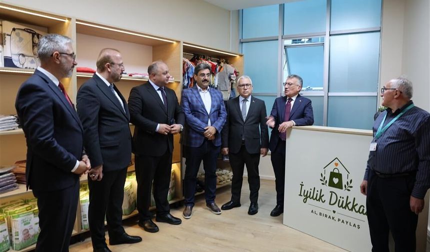 Sivas'ta İyilik Dükkanı Hastanede hizmete başladı