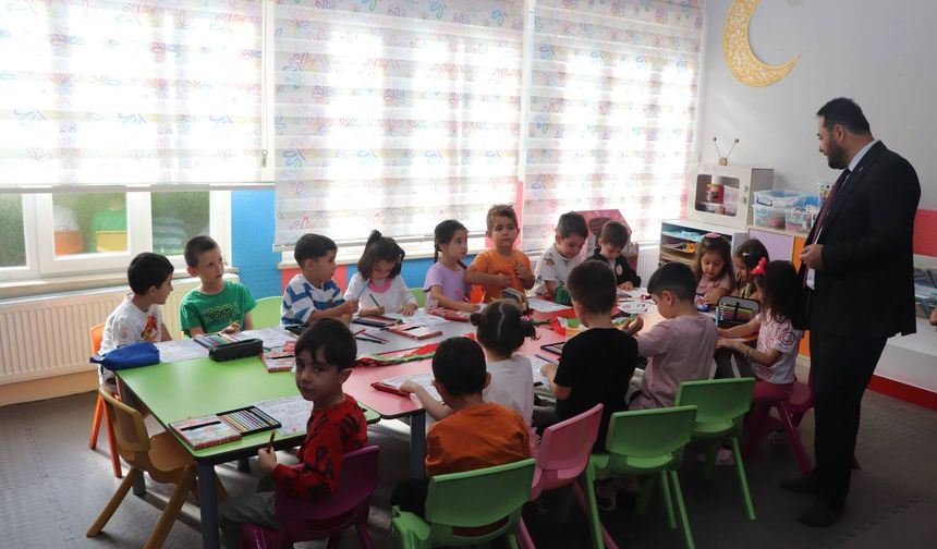 Sivas Müftüsü'nden 4-6 Yaş Kur’an Kurslarına ziyaret