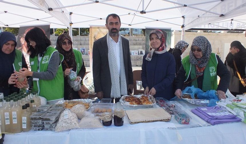 Sivas'ta İHH Gazze'ye destek kermesi düzenledi
