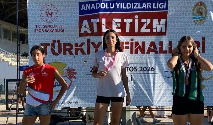 Sivaslı atlet Türkiye şampiyonu oldu