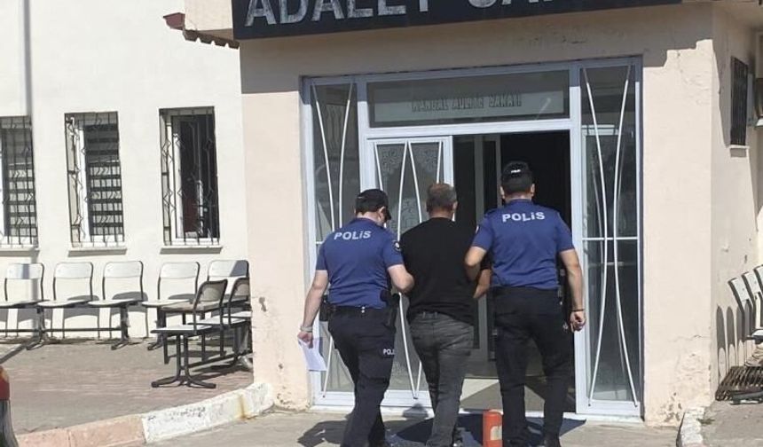 Sivas’ta aranan firari hükümlü polisten kaçamadı