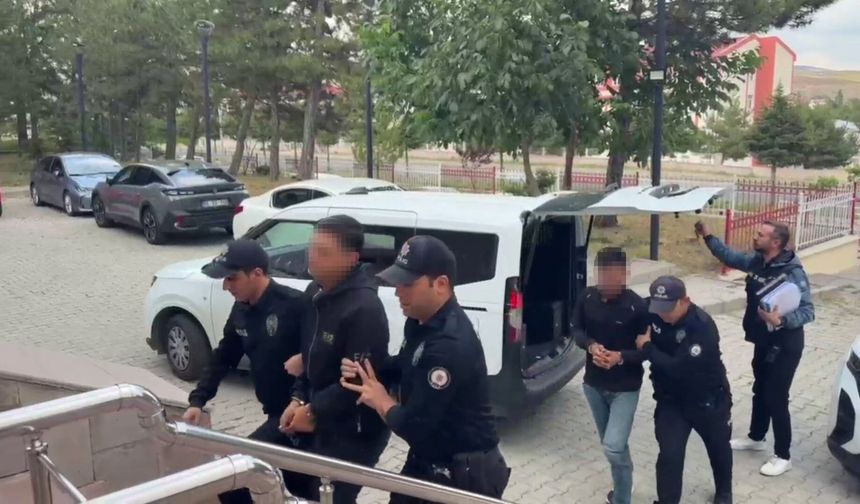 Sivas’ta 3 Saatlik Hırsızlık Baskını! 11 İş Yerini Soydular
