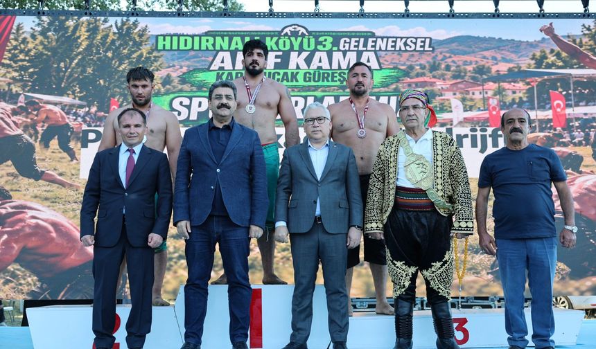Sivas’ta Er Meydanı Şenlendi