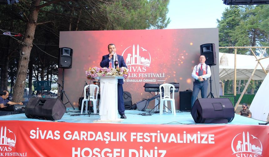 İstanbul’daki Sivaslılar Pendik’te düzenlenen festivalde buluştu