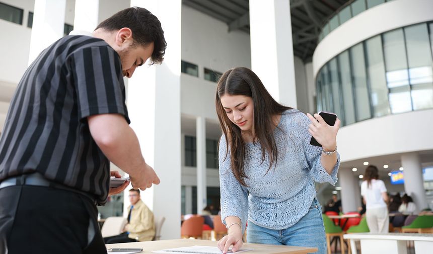 Sivas BTÜ'de öğrenciler oryantasyonda