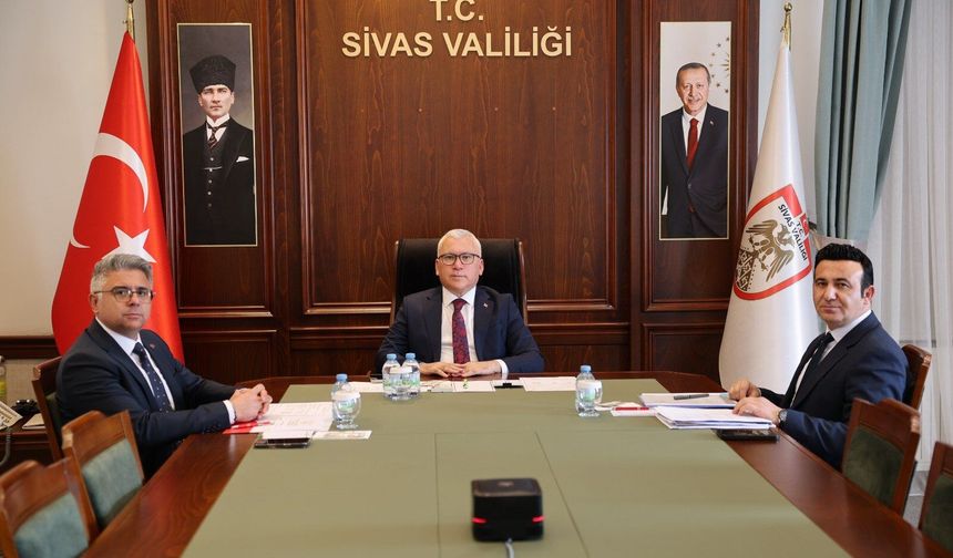 Sosyal Yardımlarda Yeni Değerlendirme Sivas da Toplantıda Yer Aldı