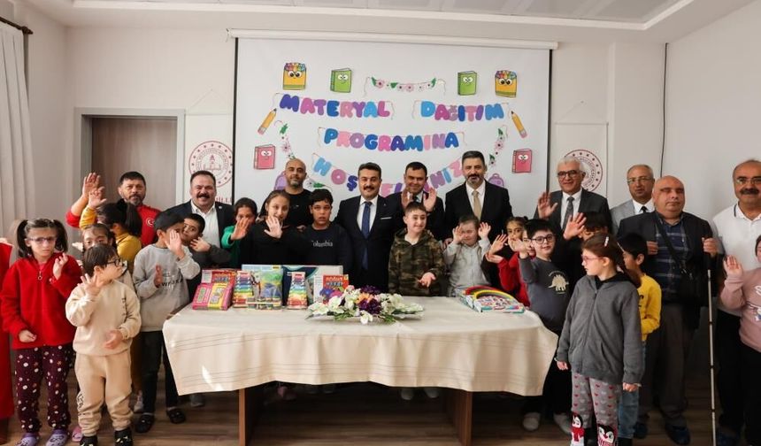 Sivas’ta Özel İhtiyaçlı Öğrencilere 339 Eğitici Oyuncak Desteği