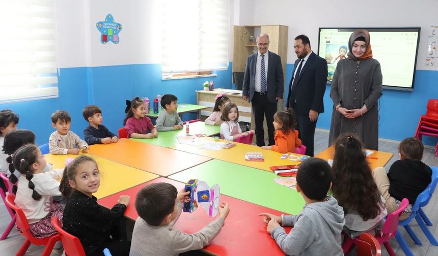 Sivas'ta miniklerin kurslarına Müftü'den ziyaret