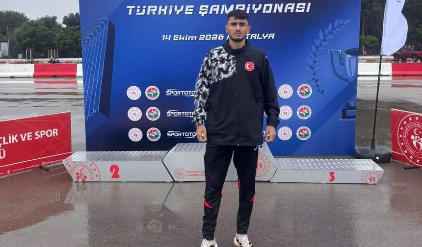 Sivaslı atlet Muhammed Arda Kıratik Balkan Şampiyonasında