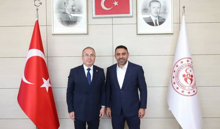 Sivas spor yatırımlarını Ertem, Hamza Yerlikaya’ya Ankara'da anlattı