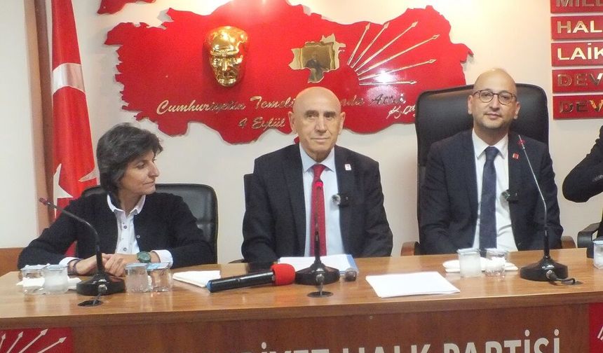 Sivas'a gelen CHP Genel Başkan Yardımcısı Kaya, partililerle buluştu