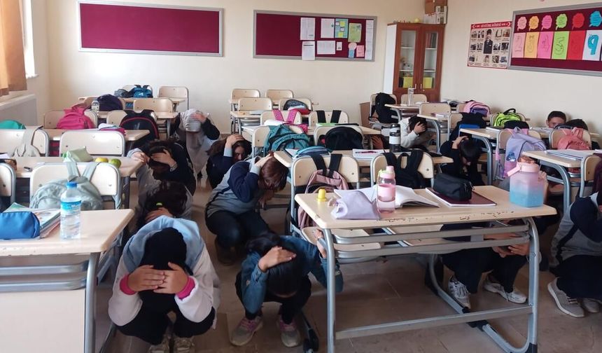 Ulaş'ta deprem tatbikatı yapıldı