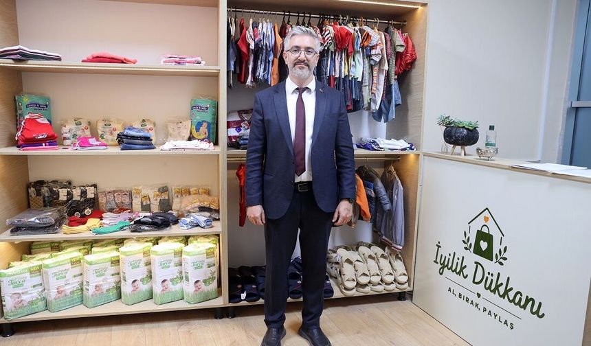 Sivas'ta Hastanede kurulan dükkan iyilik dağıtıyor