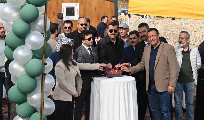 Suşehri'nde iş insanı cami temeli attı