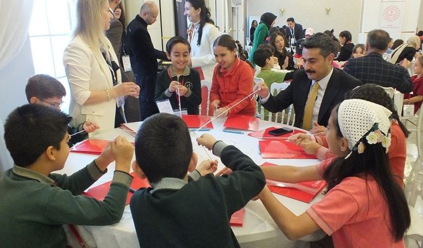 Sivas'ta "COP31 Çocuk İklim Zirvesi" çalıştayı yapıldı