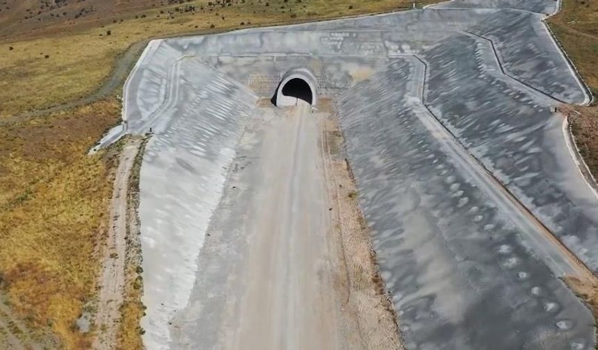 Orta Koridor’daki Yerköy-Kayseri hattı Ankara-Sivas YHT ile birleşecek, yılda 5,5 milyon yolcu hedefleniyor